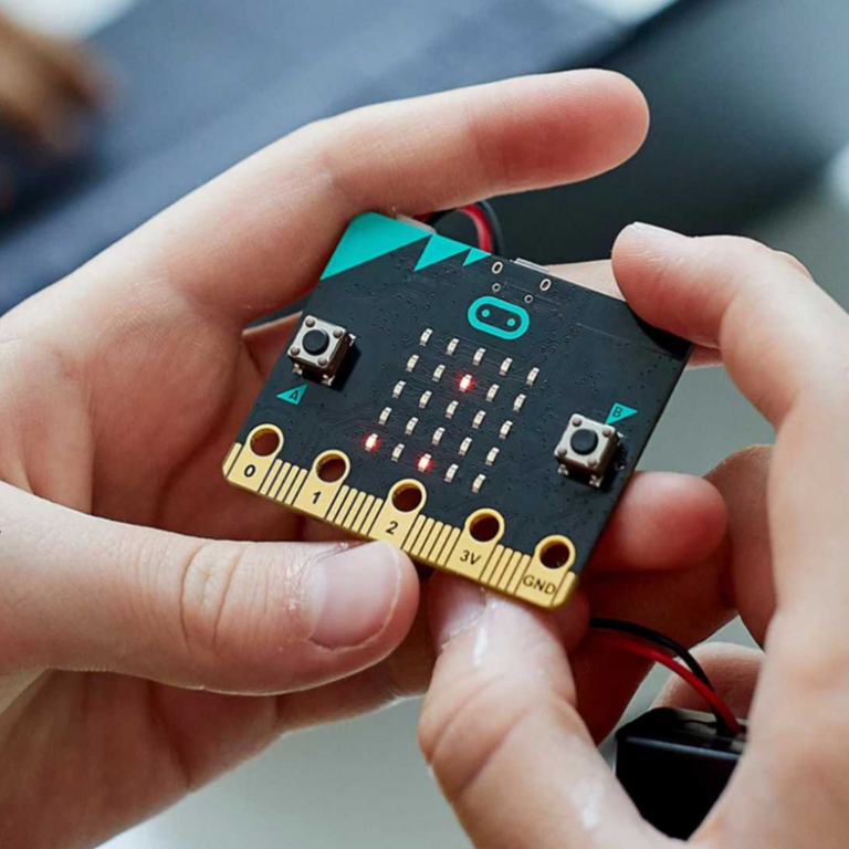 Iscriviti ai laboratori 8